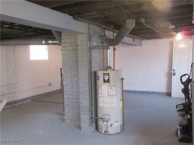 1702 Treadway Avenue, Cleveland, OH 44109