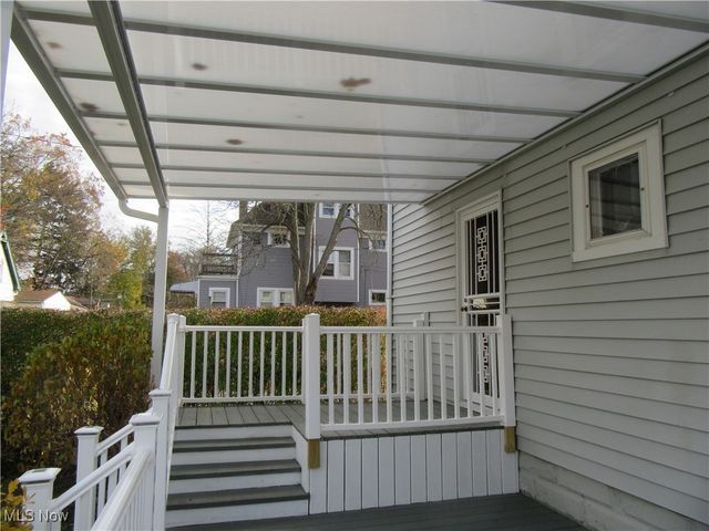 1702 Treadway Avenue, Cleveland, OH 44109