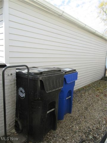 1702 Treadway Avenue, Cleveland, OH 44109