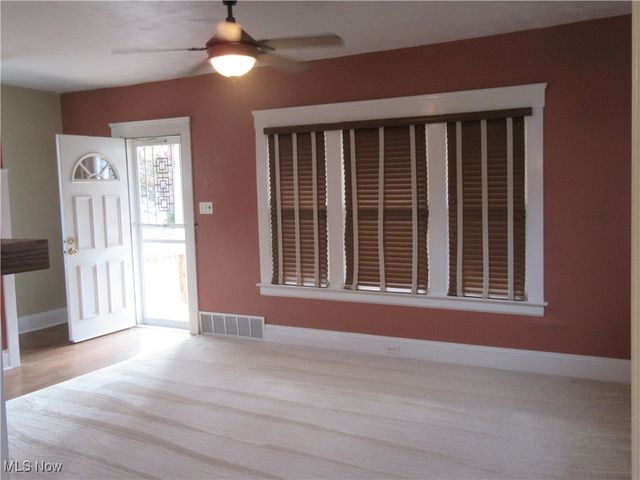 1702 Treadway Avenue, Cleveland, OH 44109