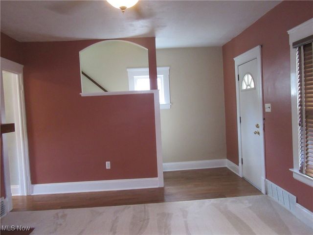 1702 Treadway Avenue, Cleveland, OH 44109