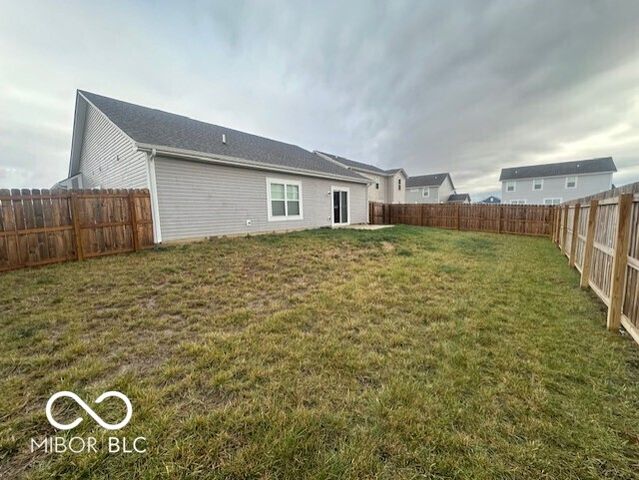 6569 W Sailboat Drive, Greenfield, IN 46140