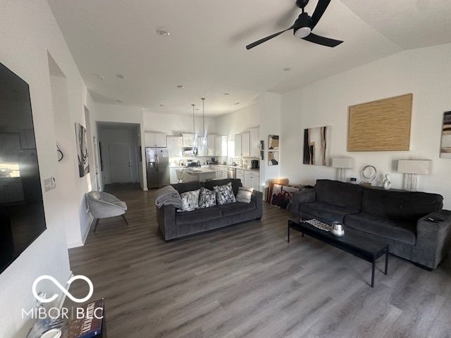 6569 W Sailboat Drive, Greenfield, IN 46140