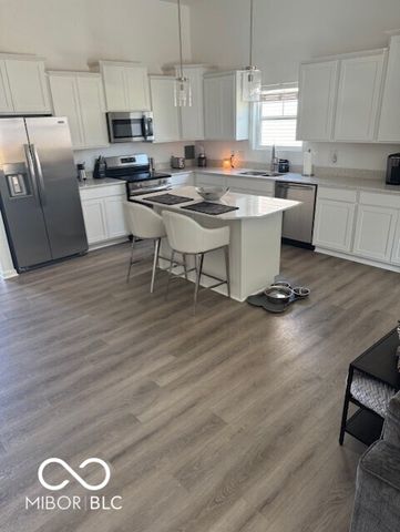 6569 W Sailboat Drive, Greenfield, IN 46140