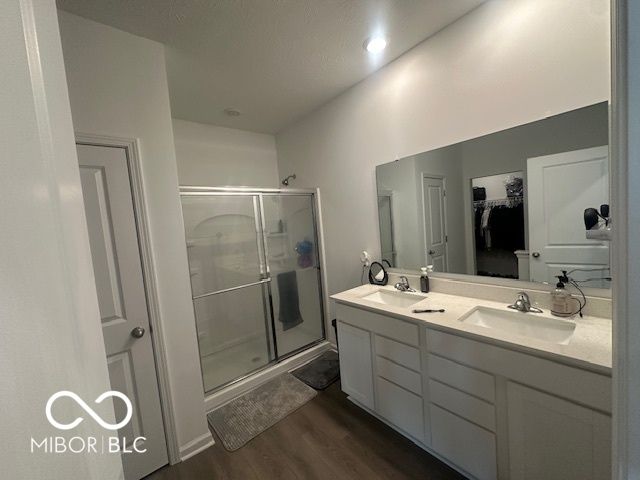 6569 W Sailboat Drive, Greenfield, IN 46140