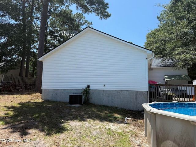 357 N Highway 172, Hubert, NC 28539