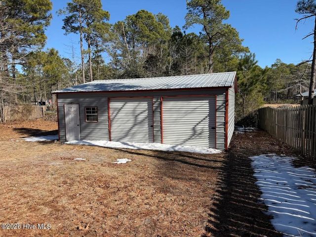 357 N Highway 172, Hubert, NC 28539