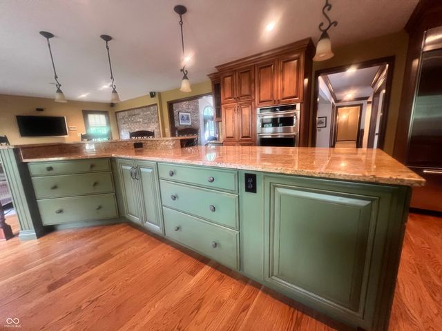 1983 Woodbine Court, Carmel, IN 46033