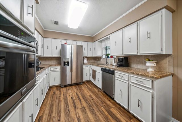 7223 FM 2494, Athens, TX 75751