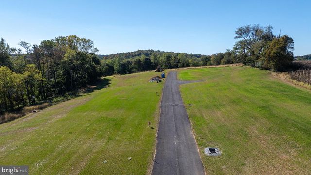 LOT 10 SAVANNAH MODEL HARAMBE OVERLOOK, Shrewsbury, PA 17361
