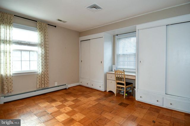 9325 LONG BRANCH PKWY, Silver Spring, MD 20901