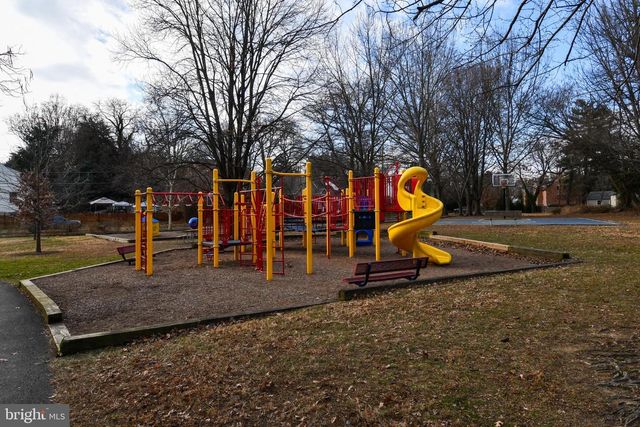 9325 LONG BRANCH PKWY, Silver Spring, MD 20901