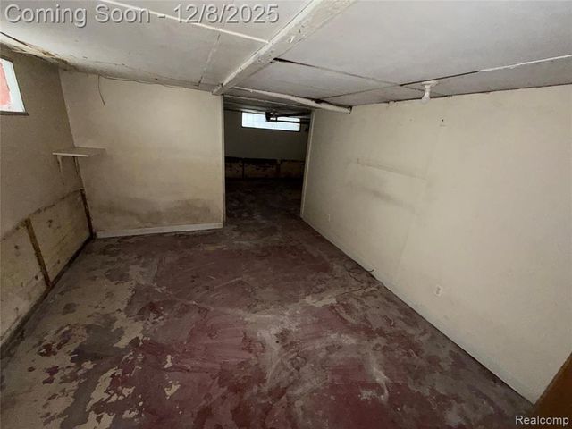 24 W James Street, River Rouge, MI 48218