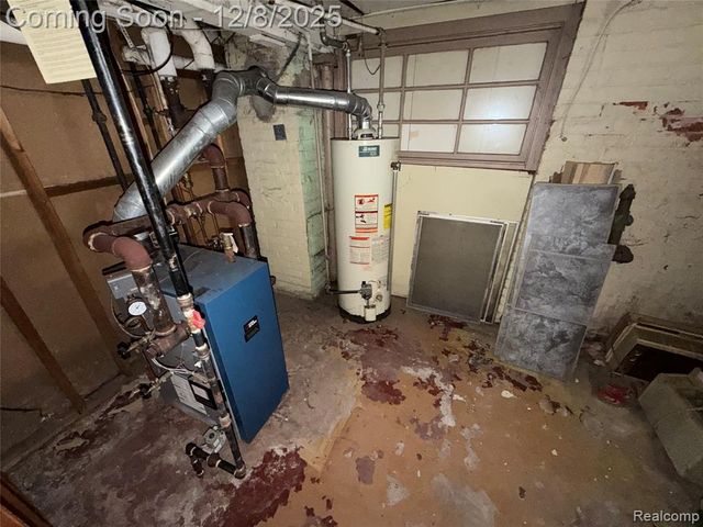 24 W James Street, River Rouge, MI 48218