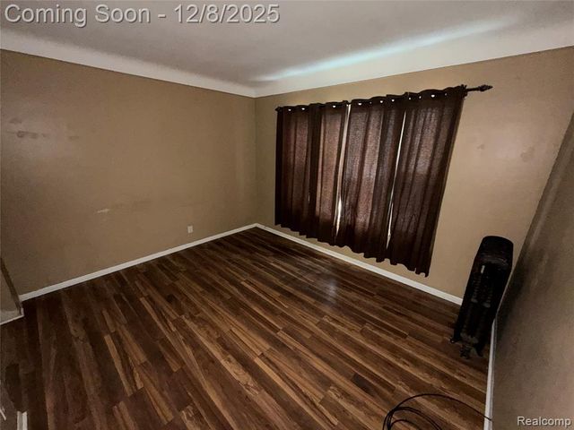 24 W James Street, River Rouge, MI 48218