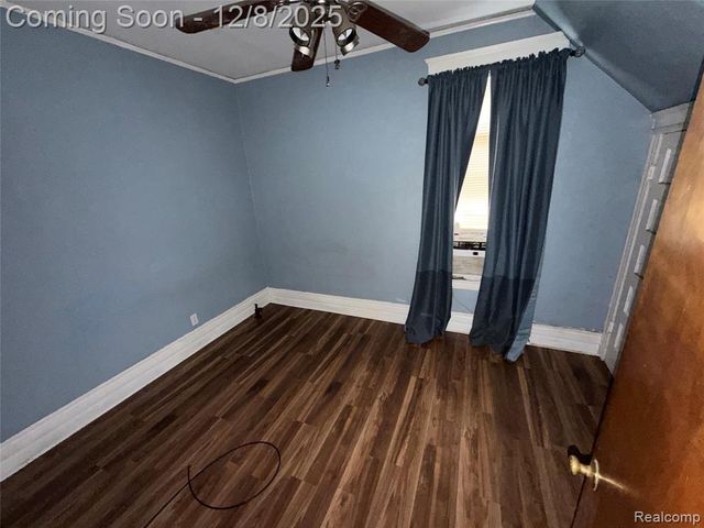 24 W James Street, River Rouge, MI 48218