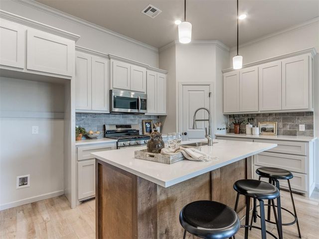 11700 SW 15th Terrace, Yukon, OK 73099