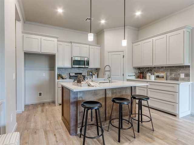 11700 SW 15th Terrace, Yukon, OK 73099