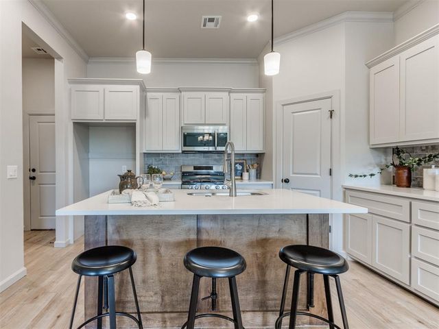 11700 SW 15th Terrace, Yukon, OK 73099