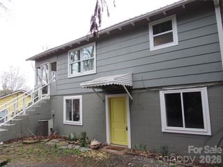 822 Azalea Avenue, Black Mountain, NC 28711