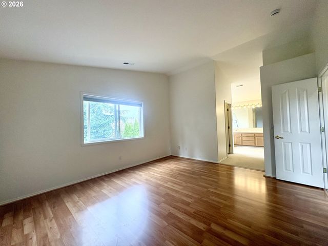 11531 SHELBY ROSE Dr, Oregon City, OR 97045