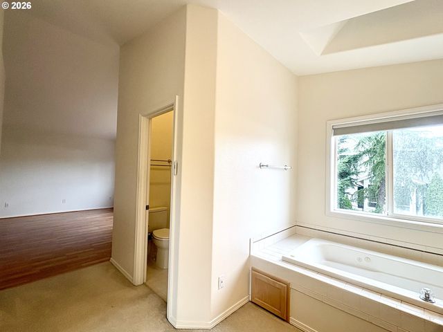 11531 SHELBY ROSE Dr, Oregon City, OR 97045