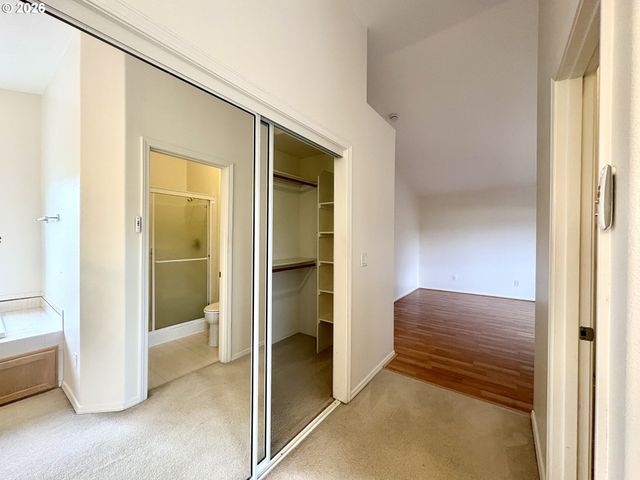 11531 SHELBY ROSE Dr, Oregon City, OR 97045