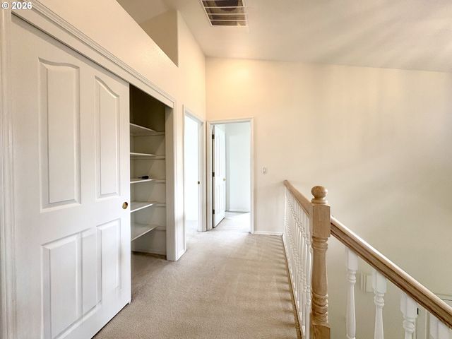 11531 SHELBY ROSE Dr, Oregon City, OR 97045