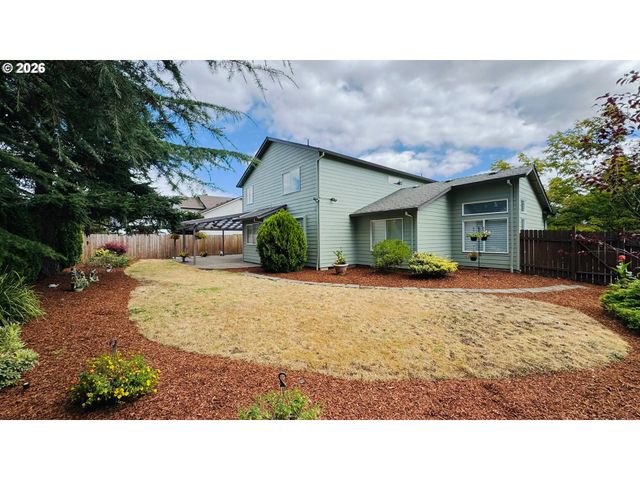 11531 SHELBY ROSE Dr, Oregon City, OR 97045