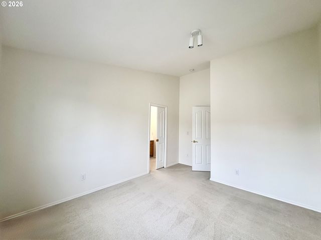 11531 SHELBY ROSE Dr, Oregon City, OR 97045