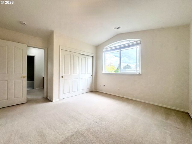 11531 SHELBY ROSE Dr, Oregon City, OR 97045