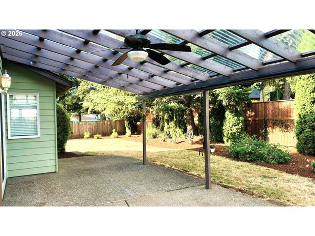 11531 SHELBY ROSE Dr, Oregon City, OR 97045
