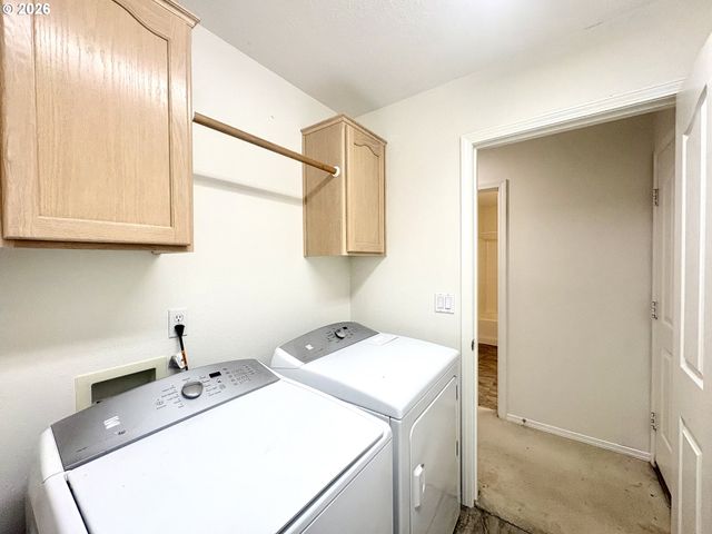 11531 SHELBY ROSE Dr, Oregon City, OR 97045