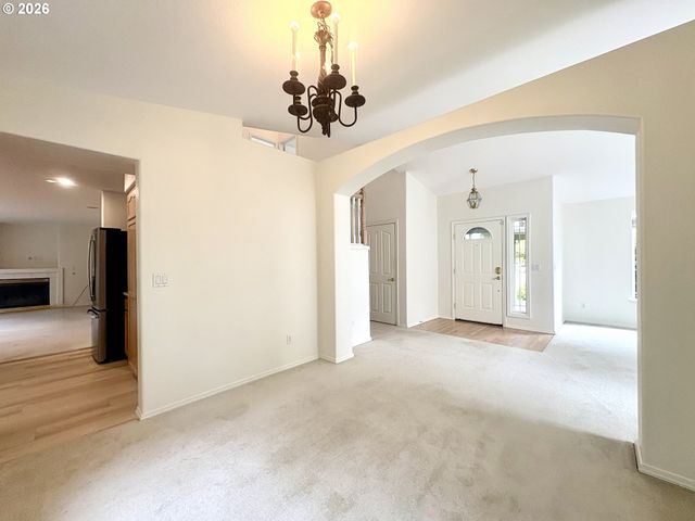 11531 SHELBY ROSE Dr, Oregon City, OR 97045