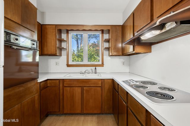 2078 Rensselaer Avenue, Rotterdam, NY 12303