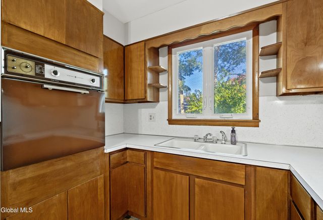 2078 Rensselaer Avenue, Rotterdam, NY 12303