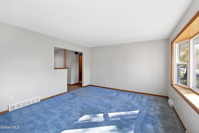 2078 Rensselaer Avenue, Rotterdam, NY 12303