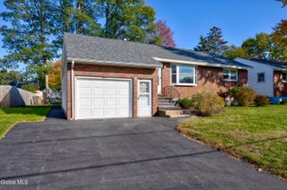 2078 Rensselaer Avenue, Rotterdam, NY 12303