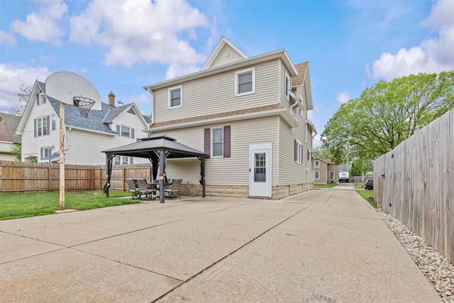 228 Chatham Street, Janesville, WI 53548