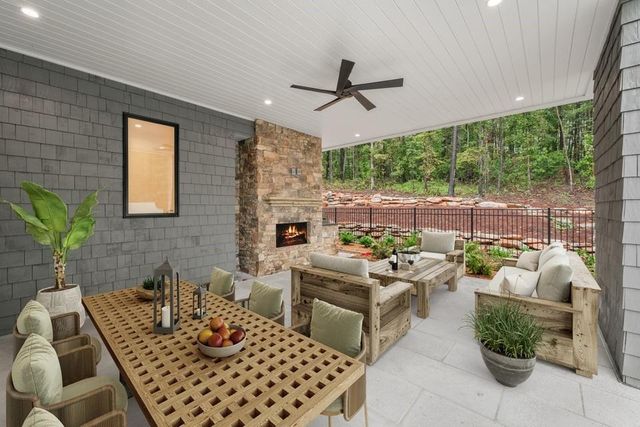 1171 Lupo Loop, Chattahoochee Hills, GA 30268