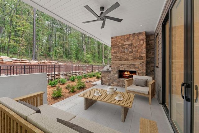 1171 Lupo Loop, Chattahoochee Hills, GA 30268