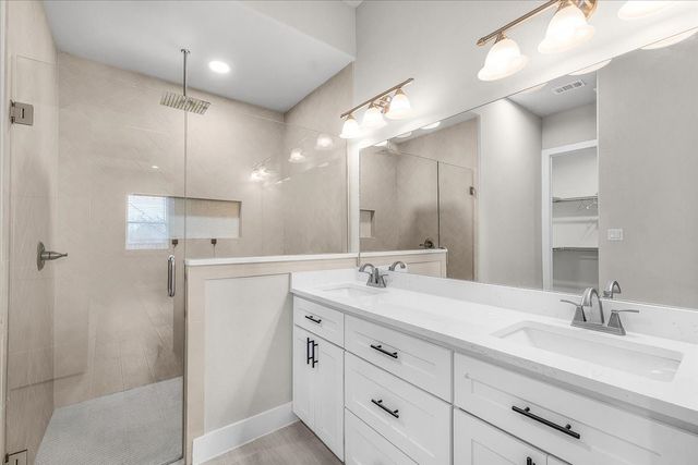 2561 Burton Avenue, Fort Worth, TX 76105