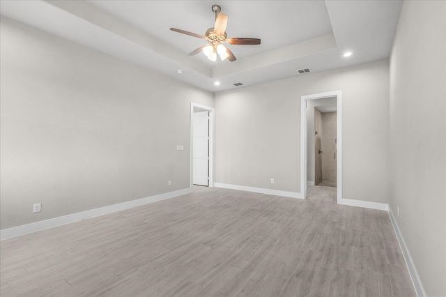 2561 Burton Avenue, Fort Worth, TX 76105