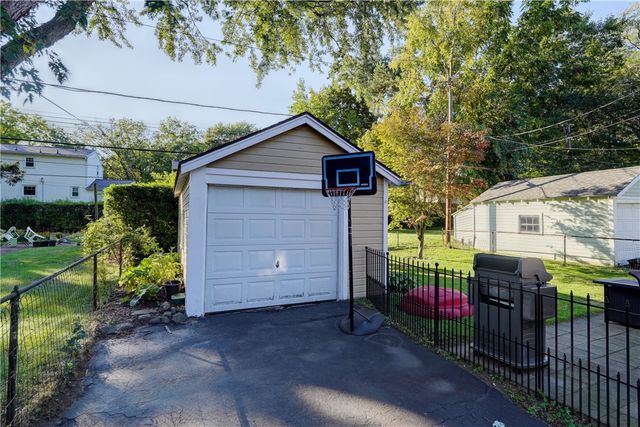 43 Delray Road, Rochester, NY 14610