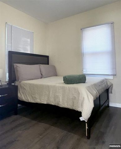 35 Bamford Place, Irvington, NJ 07111