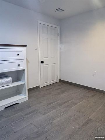 35 Bamford Place, Irvington, NJ 07111