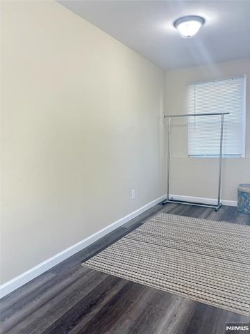 35 Bamford Place, Irvington, NJ 07111