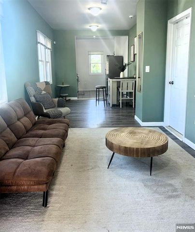 35 Bamford Place, Irvington, NJ 07111