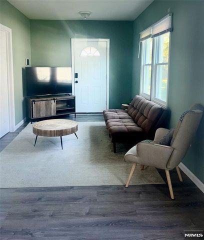 35 Bamford Place, Irvington, NJ 07111