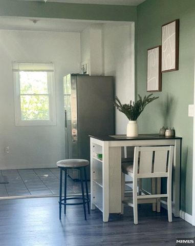 35 Bamford Place, Irvington, NJ 07111